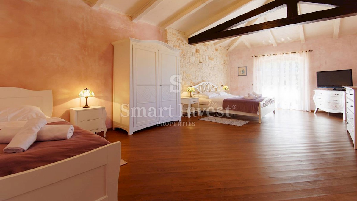 Casa In vendita - ISTARSKA  POREČ 