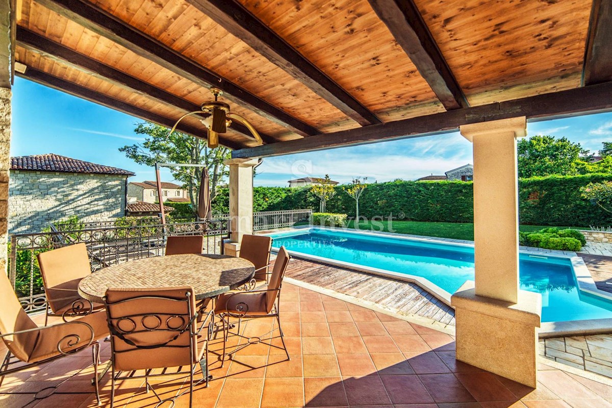 Casa In vendita - ISTARSKA  POREČ 