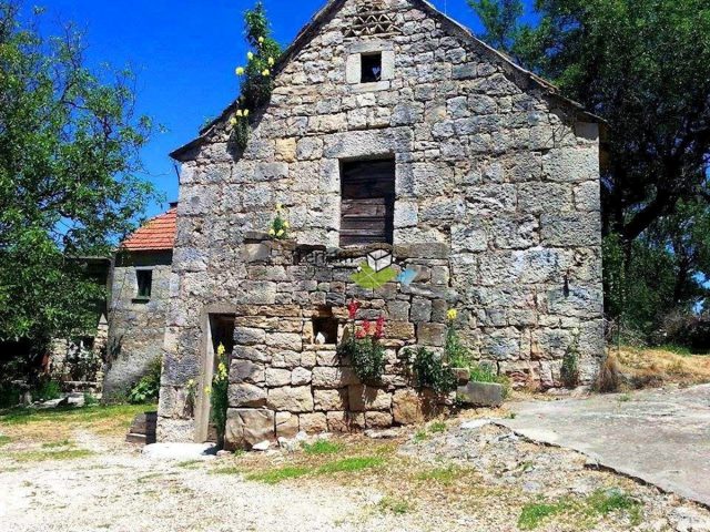 Kuća na prodaju 80 m² – Kanfanar