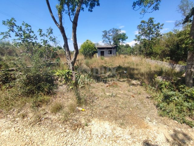 Terrain à vendre 2010 m² – Pomer