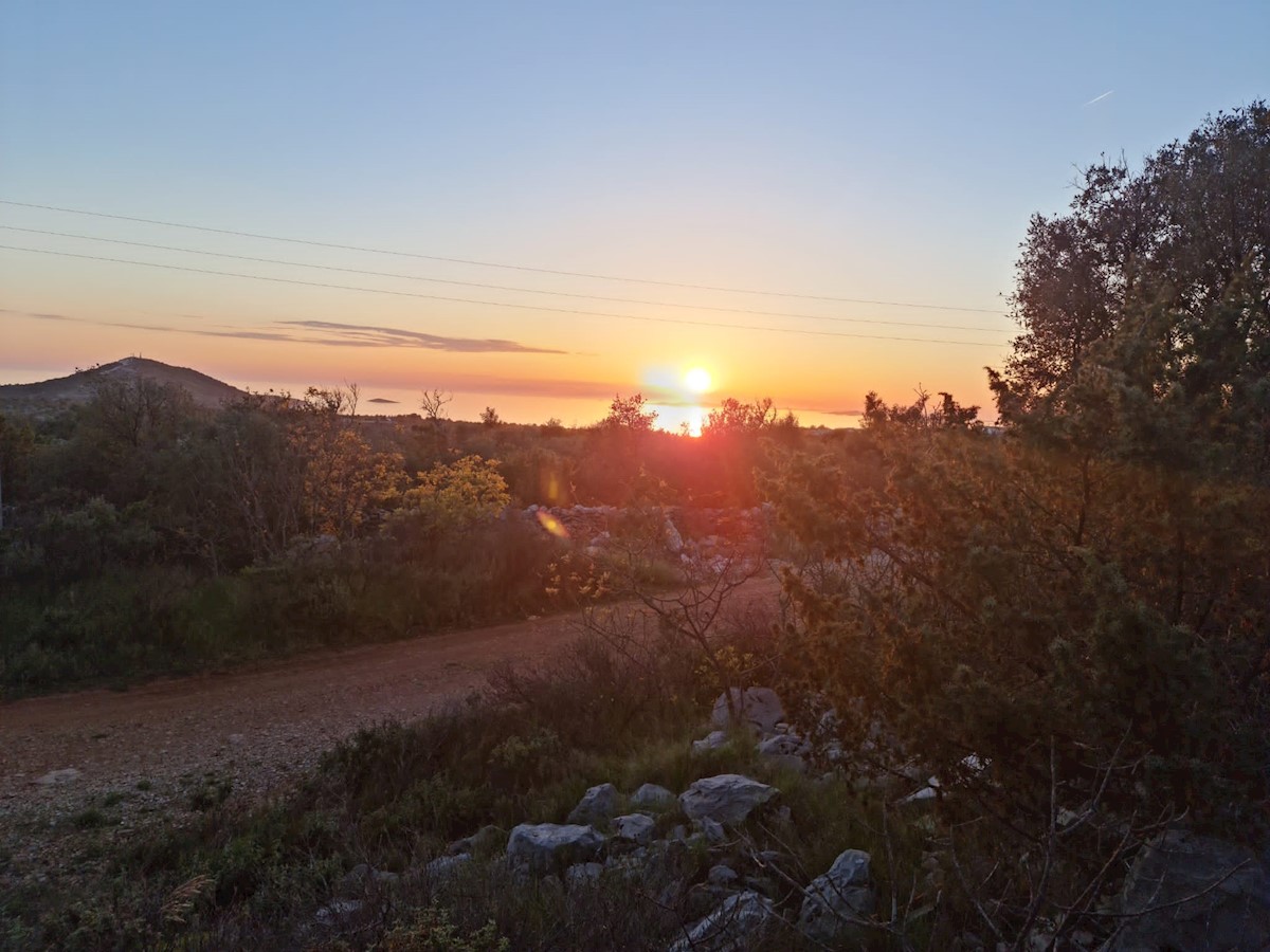 Pozemok Na predaj - ŠIBENSKO-KNINSKA  PRIMOŠTEN 