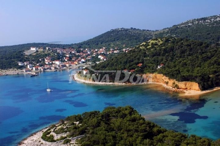 Pozemok na predaj 550 m² – Vrgada