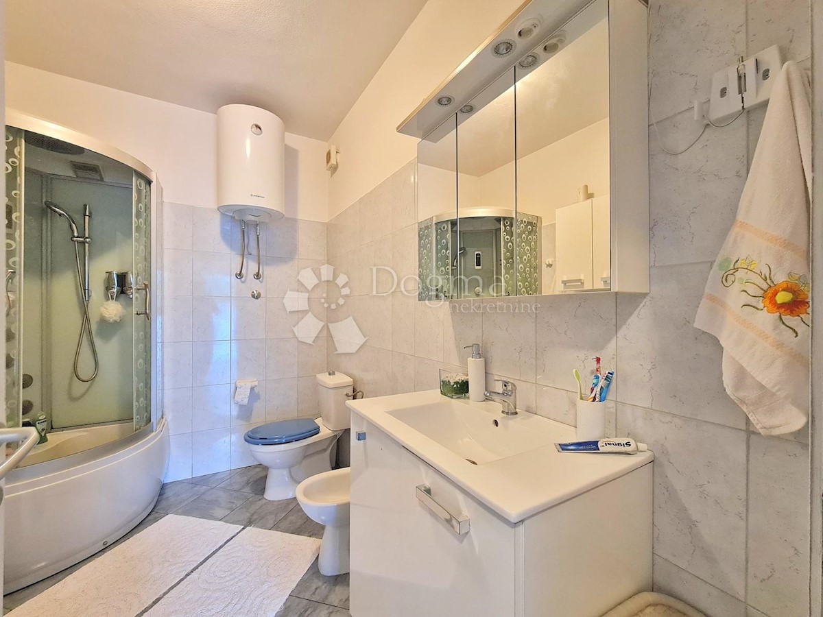 Casa In vendita - PRIMORSKO-GORANSKA  VIŠKOVO 