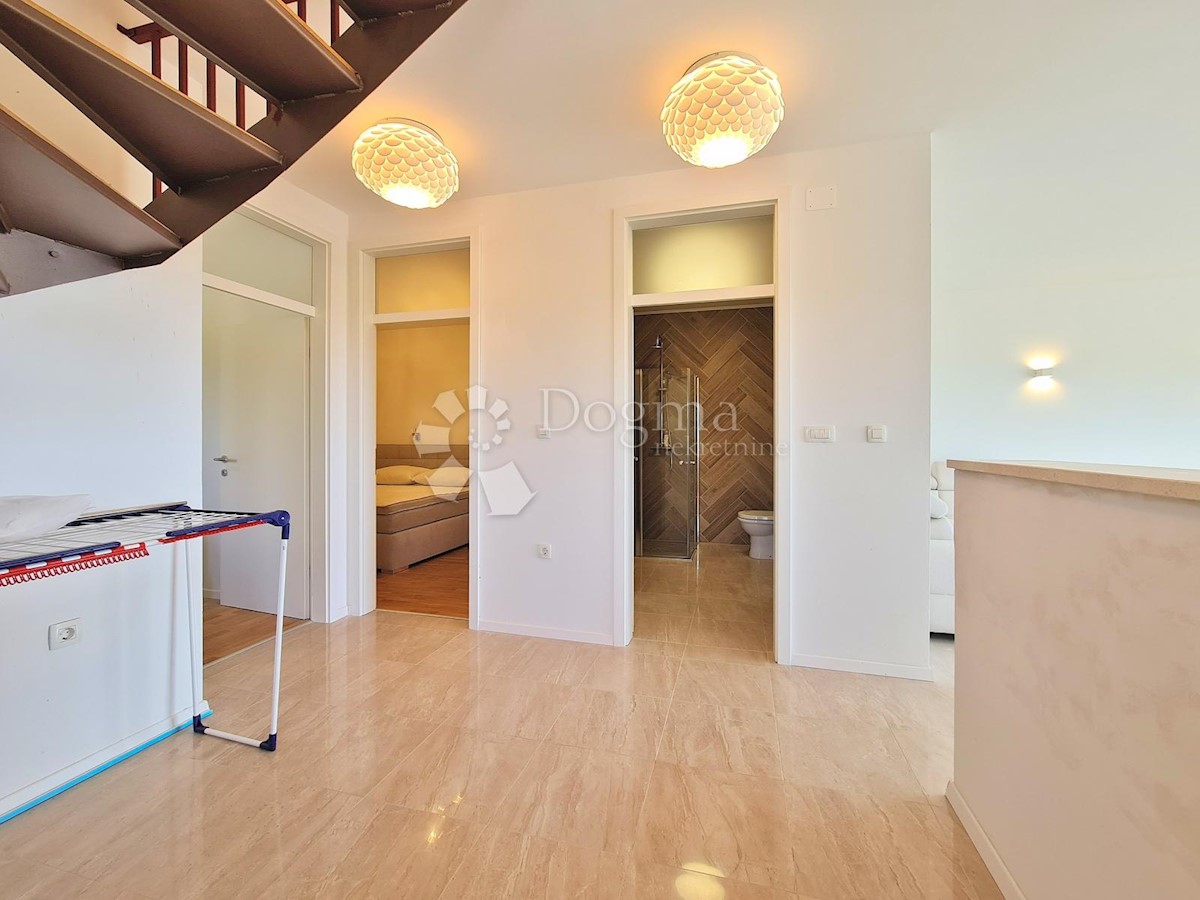 Casa In vendita - PRIMORSKO-GORANSKA  VIŠKOVO 