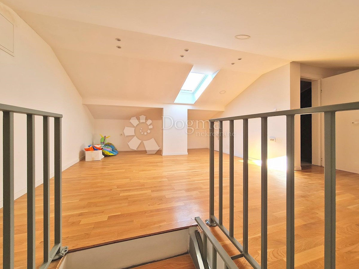 Casa In vendita - PRIMORSKO-GORANSKA  VIŠKOVO 