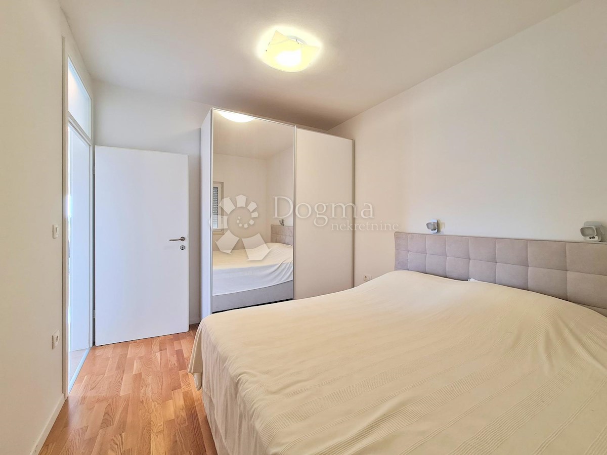 Casa In vendita - PRIMORSKO-GORANSKA  VIŠKOVO 