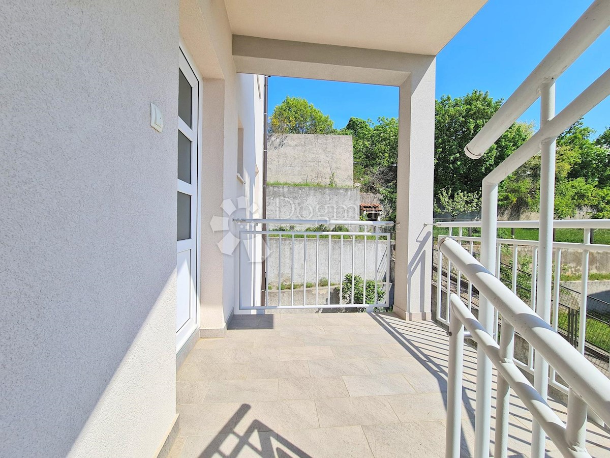Casa In vendita - PRIMORSKO-GORANSKA  VIŠKOVO 