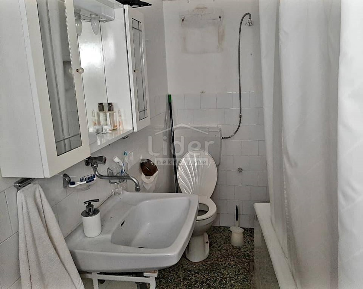 Maison À vendre - LIČKO-SENJSKA  SENJ 