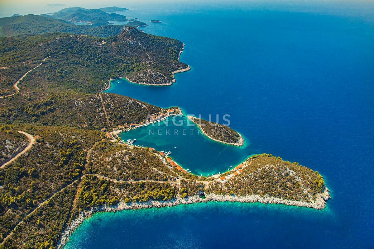 Land For sale - DUBROVAČKO-NERETVANSKA  LASTOVO 