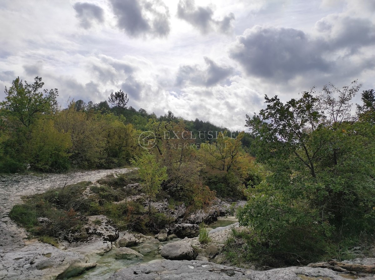 Parcela Naprodaj - ISTARSKA  Pazin