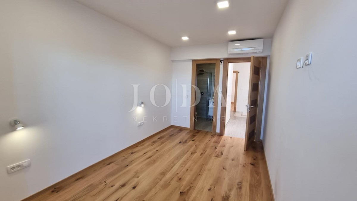 Casa In vendita - PRIMORSKO-GORANSKA  CRIKVENICA 
