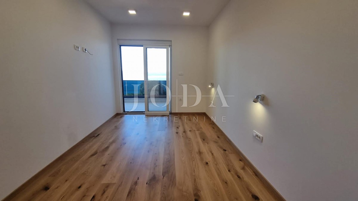 Casa In vendita - PRIMORSKO-GORANSKA  CRIKVENICA 