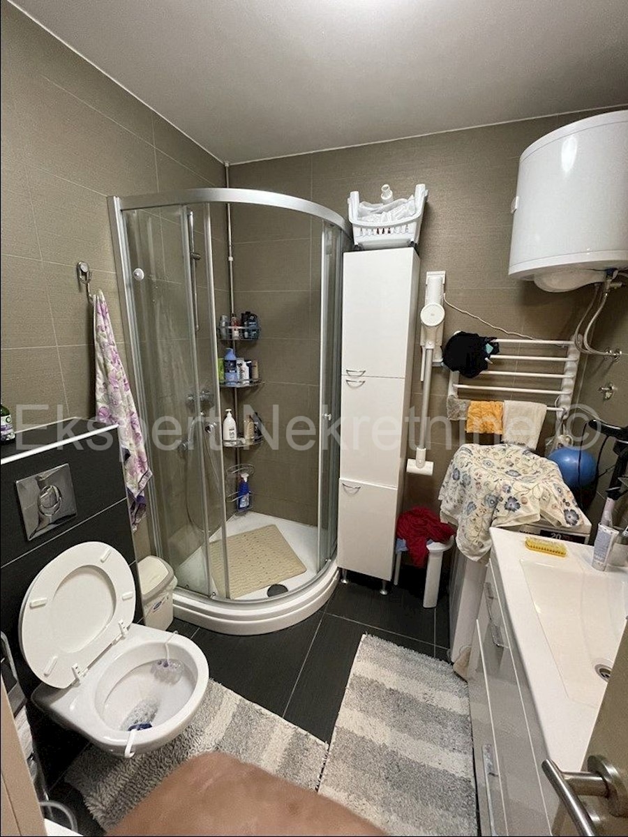 Apartmán Na prodej - SPLITSKO-DALMATINSKA  KAŠTELA 
