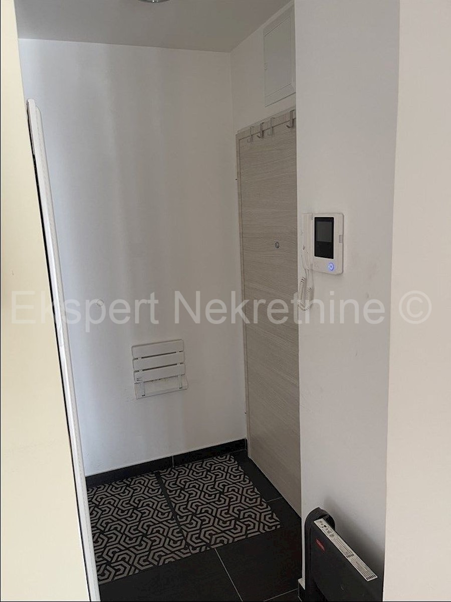 Apartmán Na predaj - SPLITSKO-DALMATINSKA  Kaštela