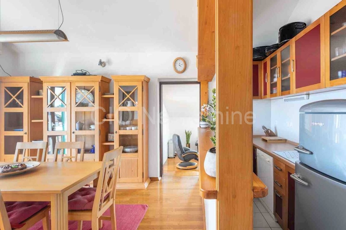 Apartmán Na predaj - SPLITSKO-DALMATINSKA  HVAR 