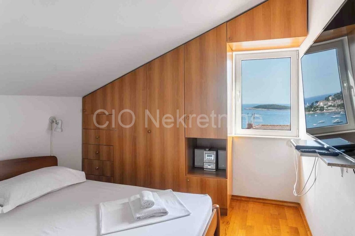 Apartment Zu verkaufen - SPLITSKO-DALMATINSKA  HVAR 