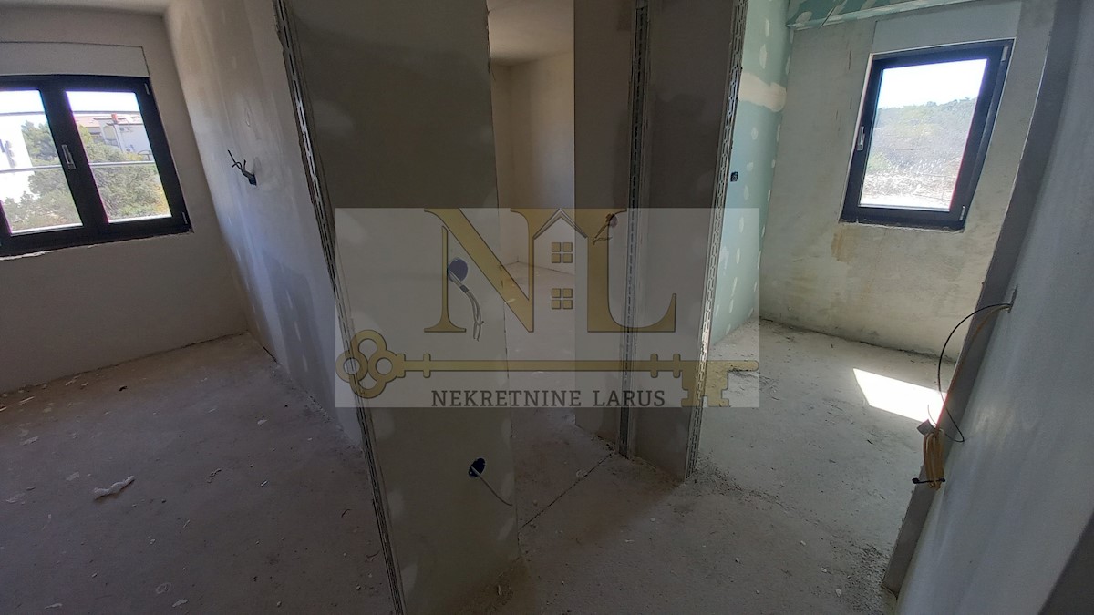 Appartement À vendre - SPLITSKO-DALMATINSKA  ČIOVO 