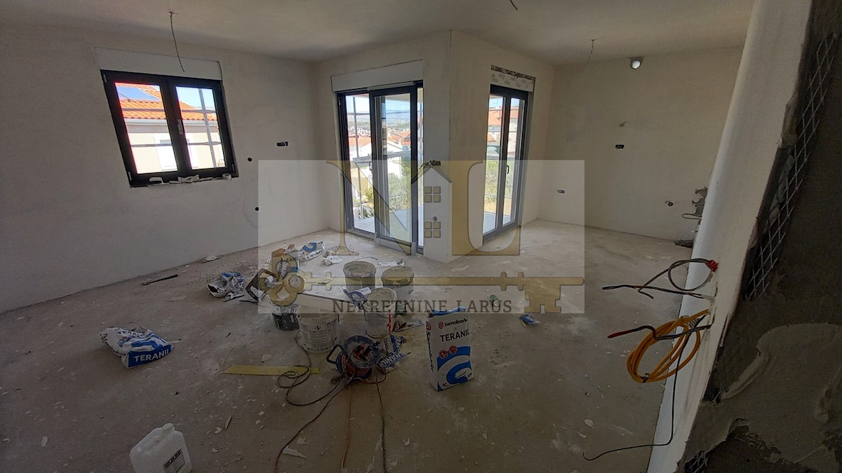 Appartement À vendre - SPLITSKO-DALMATINSKA  ČIOVO 