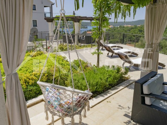Maison à vendre 250 m² – Brač
