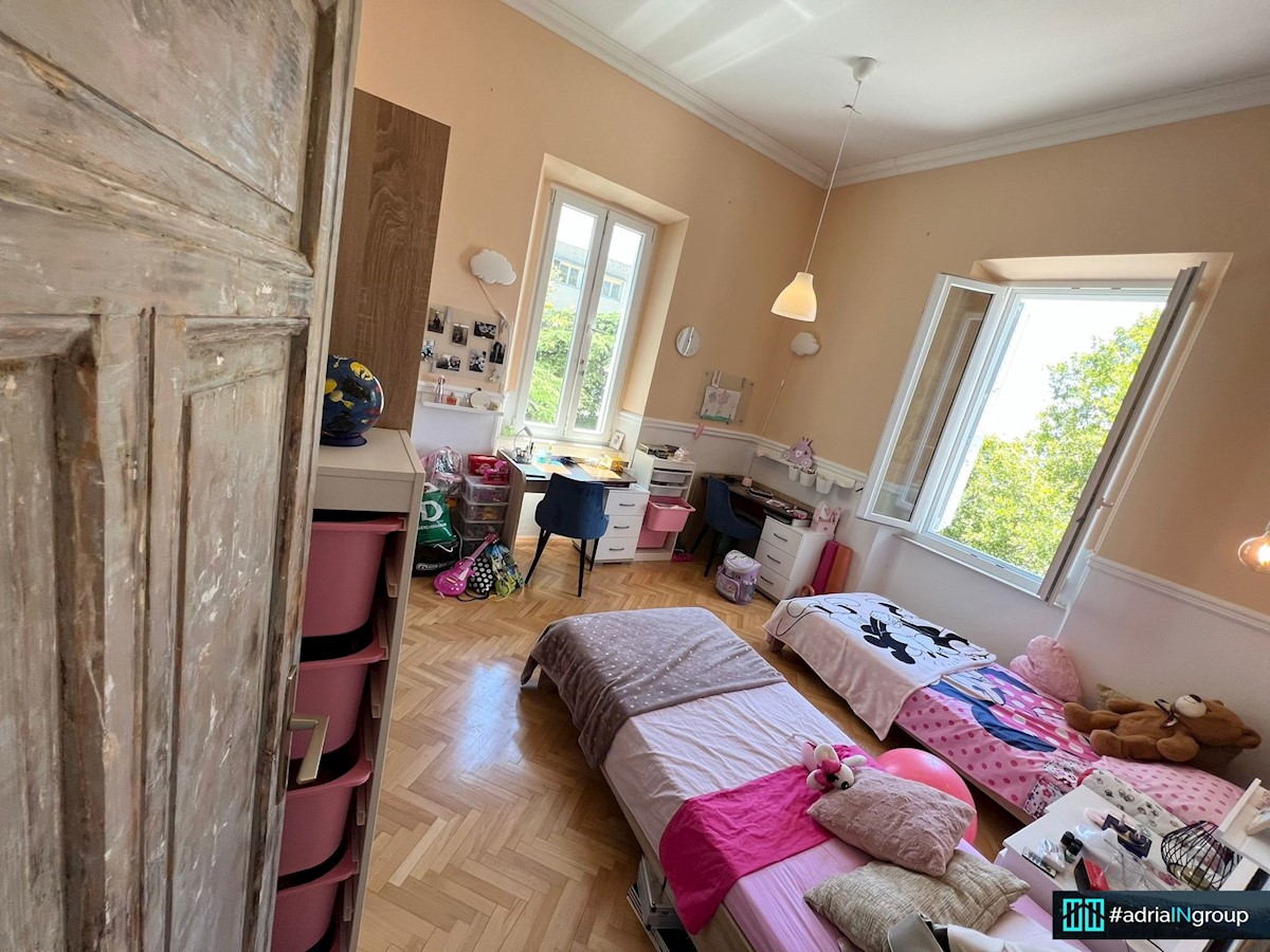 Flat For sale - SPLITSKO-DALMATINSKA  DUGI RAT 