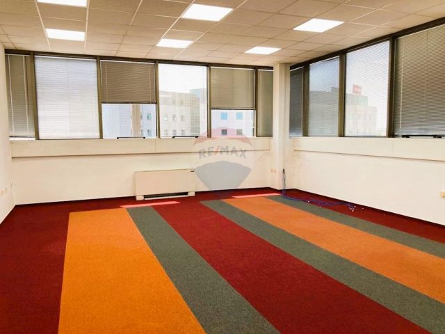 Gewerbefläche Zu verkaufen - Grad Zagreb Zagreb - foto 2/5