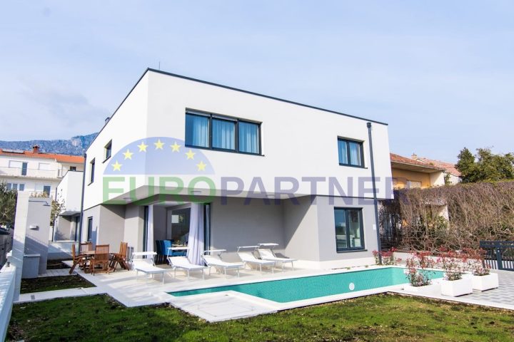 House for sale 202 m² – Kaštel Kambelovac