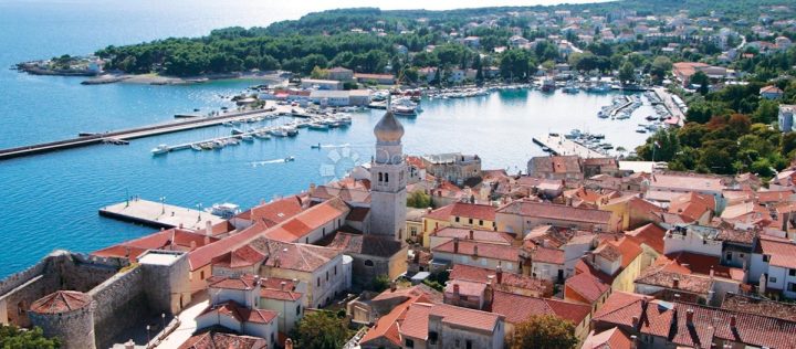 Poslovni prostor na prodaju 200 m² – Krk