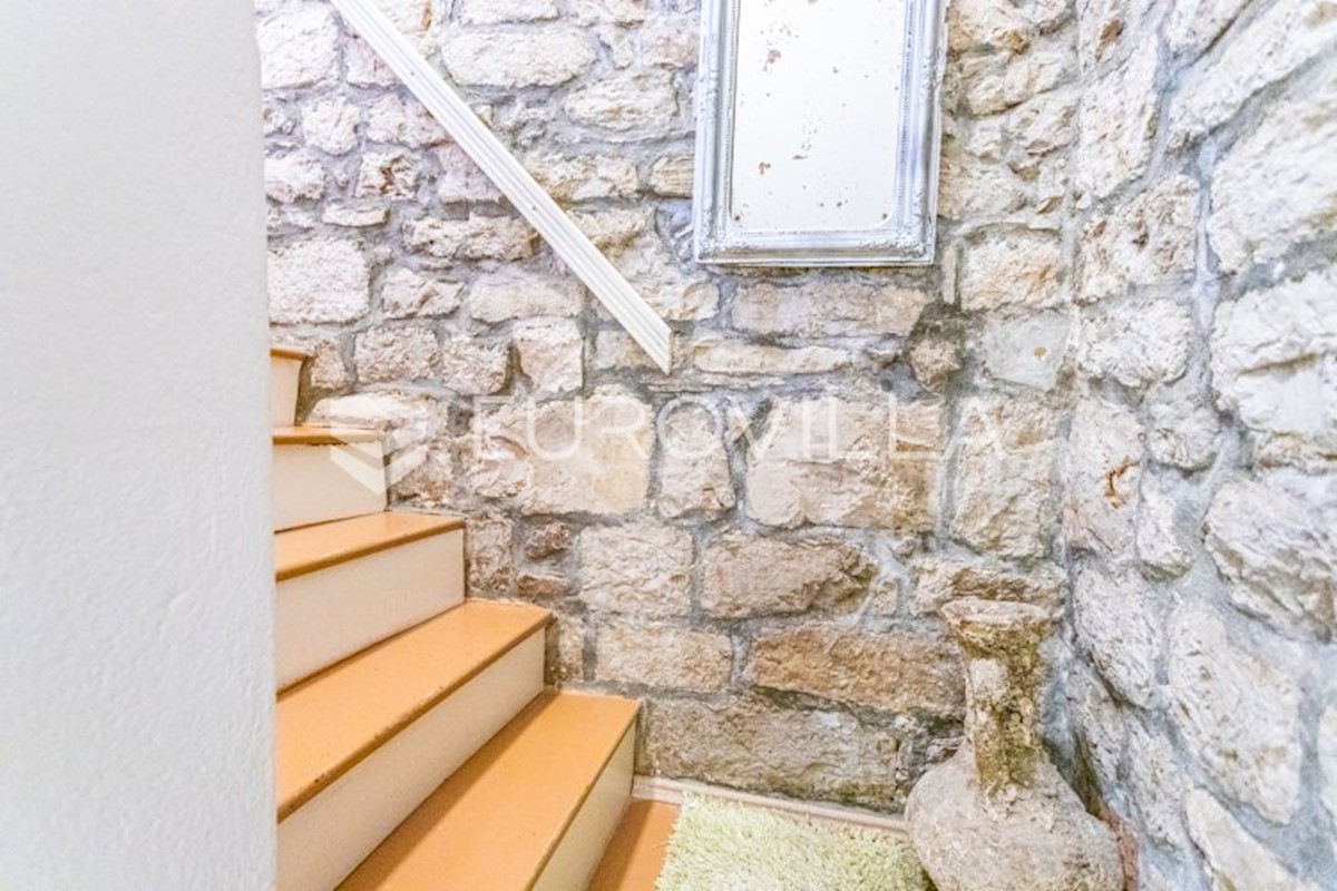 Maison À vendre - SPLITSKO-DALMATINSKA  STARI GRAD 