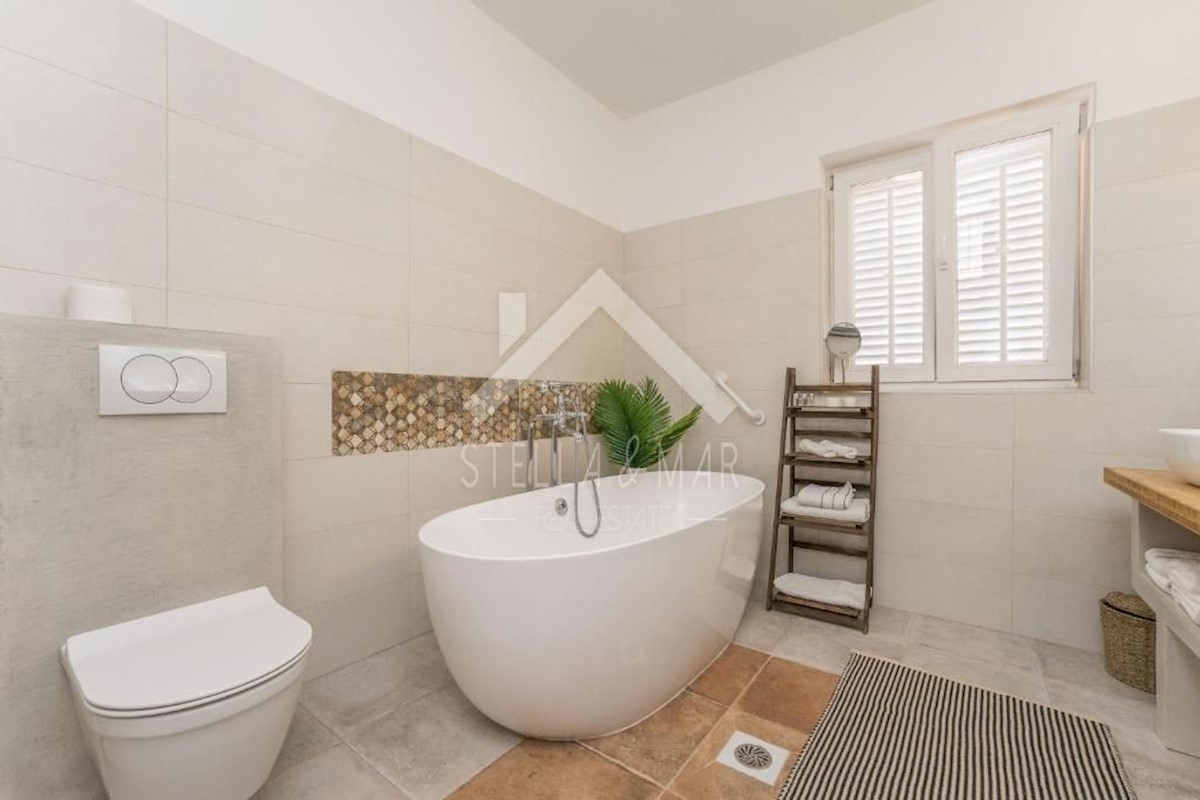 House For sale - ZADARSKA  NIN 