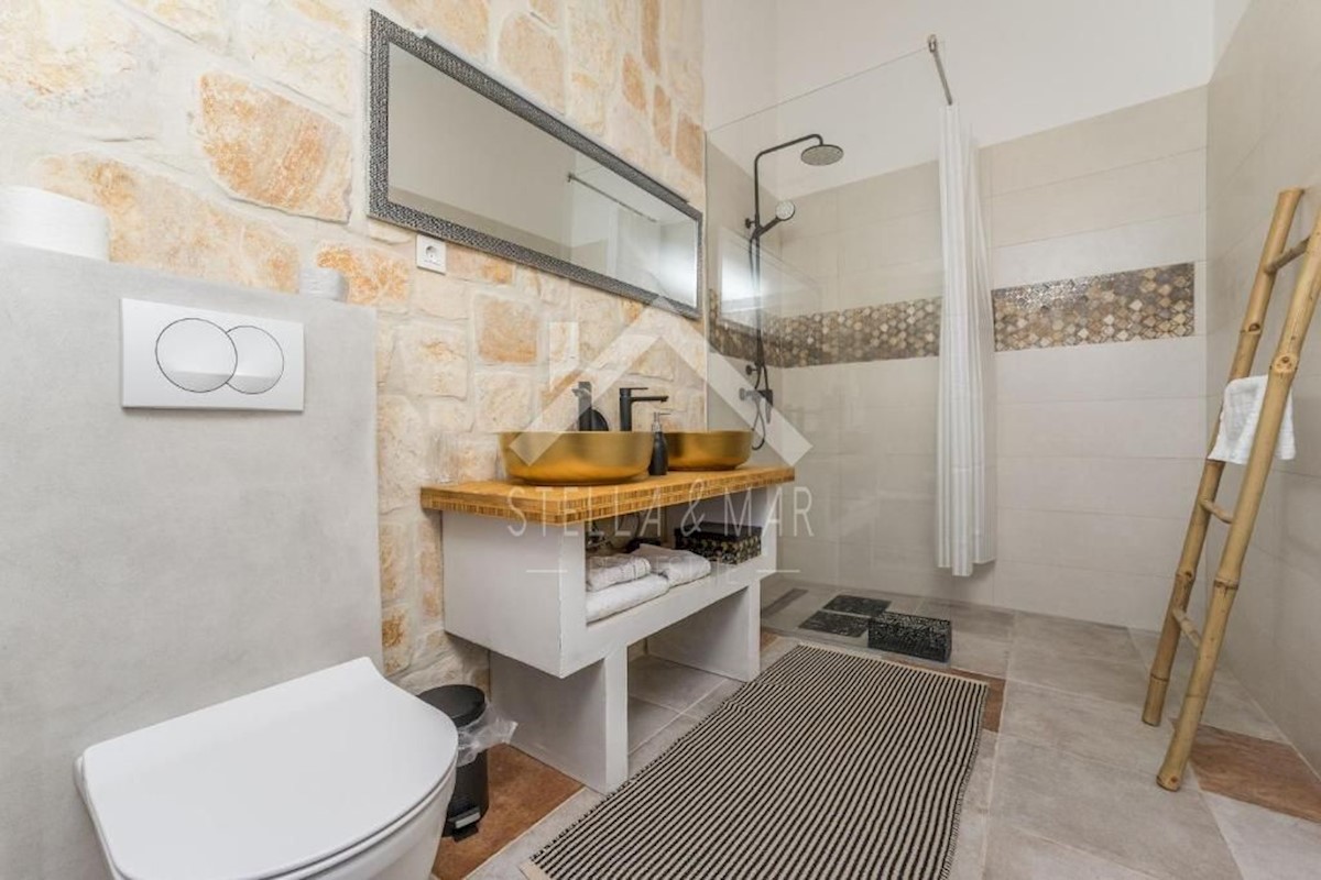 House For sale - ZADARSKA  NIN 