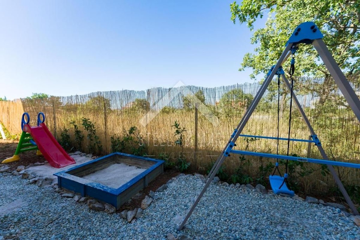 House For sale - ZADARSKA  NIN 