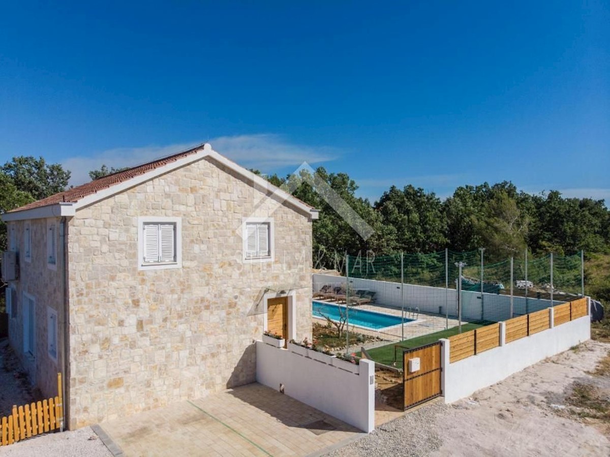 House For sale - ZADARSKA  NIN 