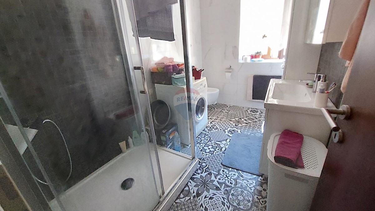 Appartement À vendre - PRIMORSKO-GORANSKA  KASTAV 