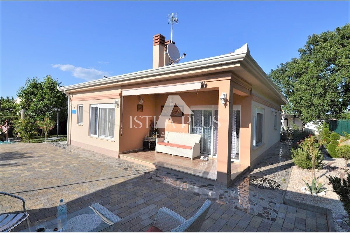 Casa In vendita - Istarska Poreč - foto 1/19