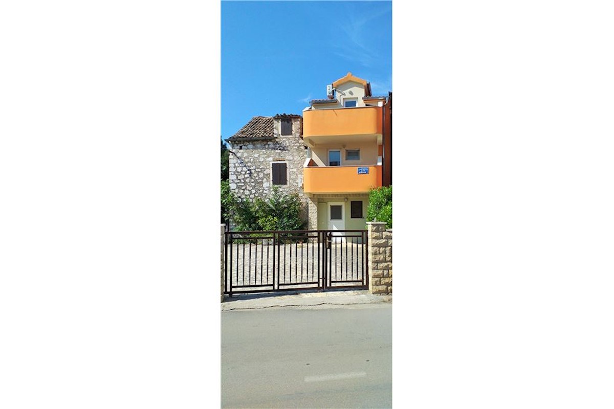 House For sale - ŠIBENSKO-KNINSKA  ŠIBENIK 