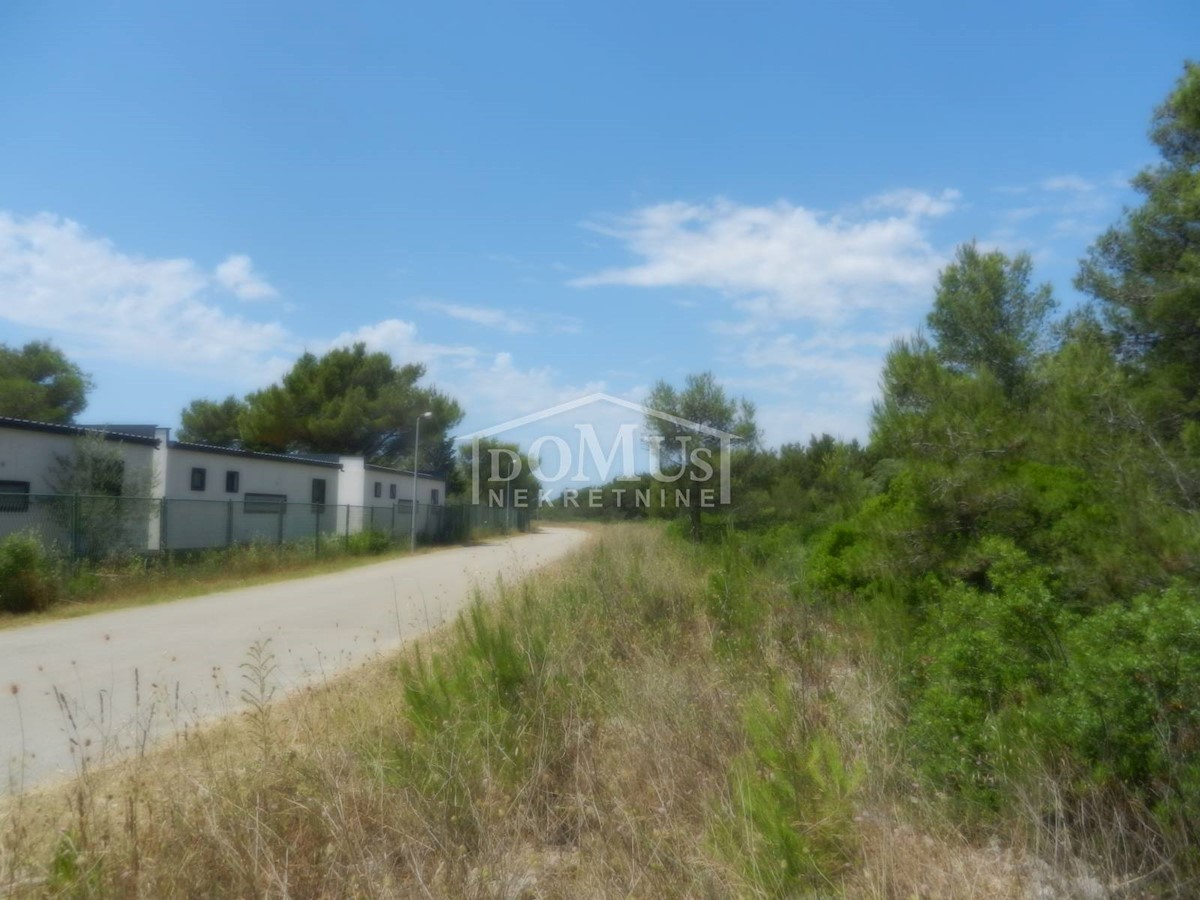 Land For sale - ŠIBENSKO-KNINSKA ŠIBENIK