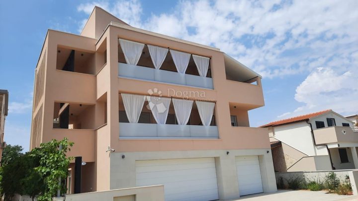 House for sale 245 m² – Nin