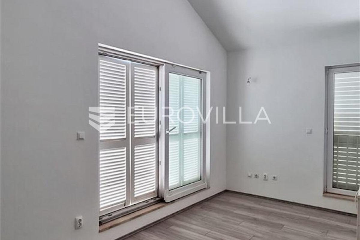 Apartmán Na predaj - SPLITSKO-DALMATINSKA  BRAČ 