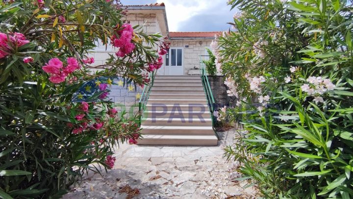 Maison à vendre 330 m² – Supetar
