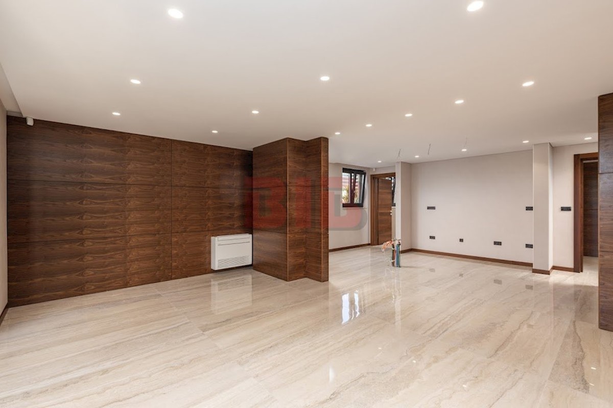 Apartma Na predaj - PRIMORSKO-GORANSKA  KRK 