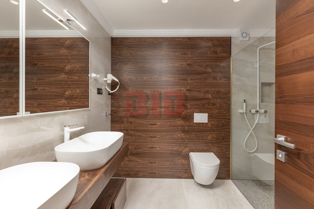 Apartma Na predaj - PRIMORSKO-GORANSKA  KRK 