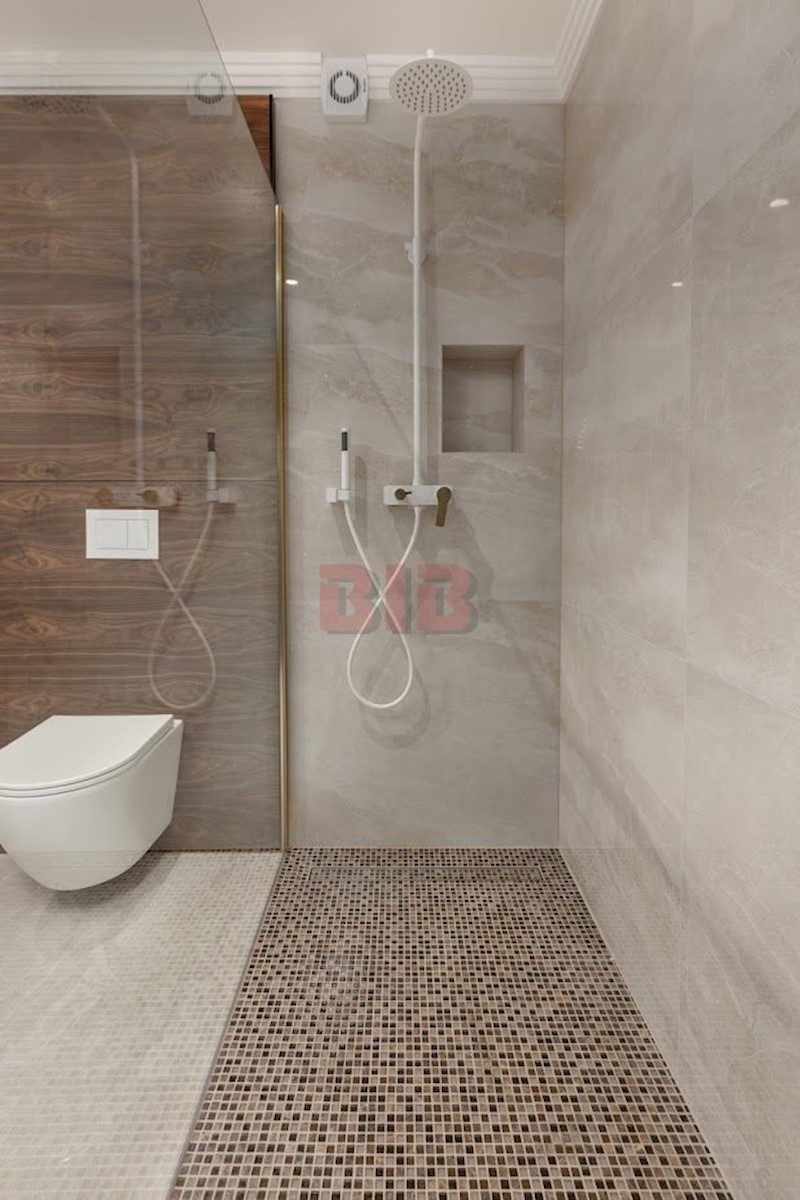 Apartma Na predaj - PRIMORSKO-GORANSKA  KRK 