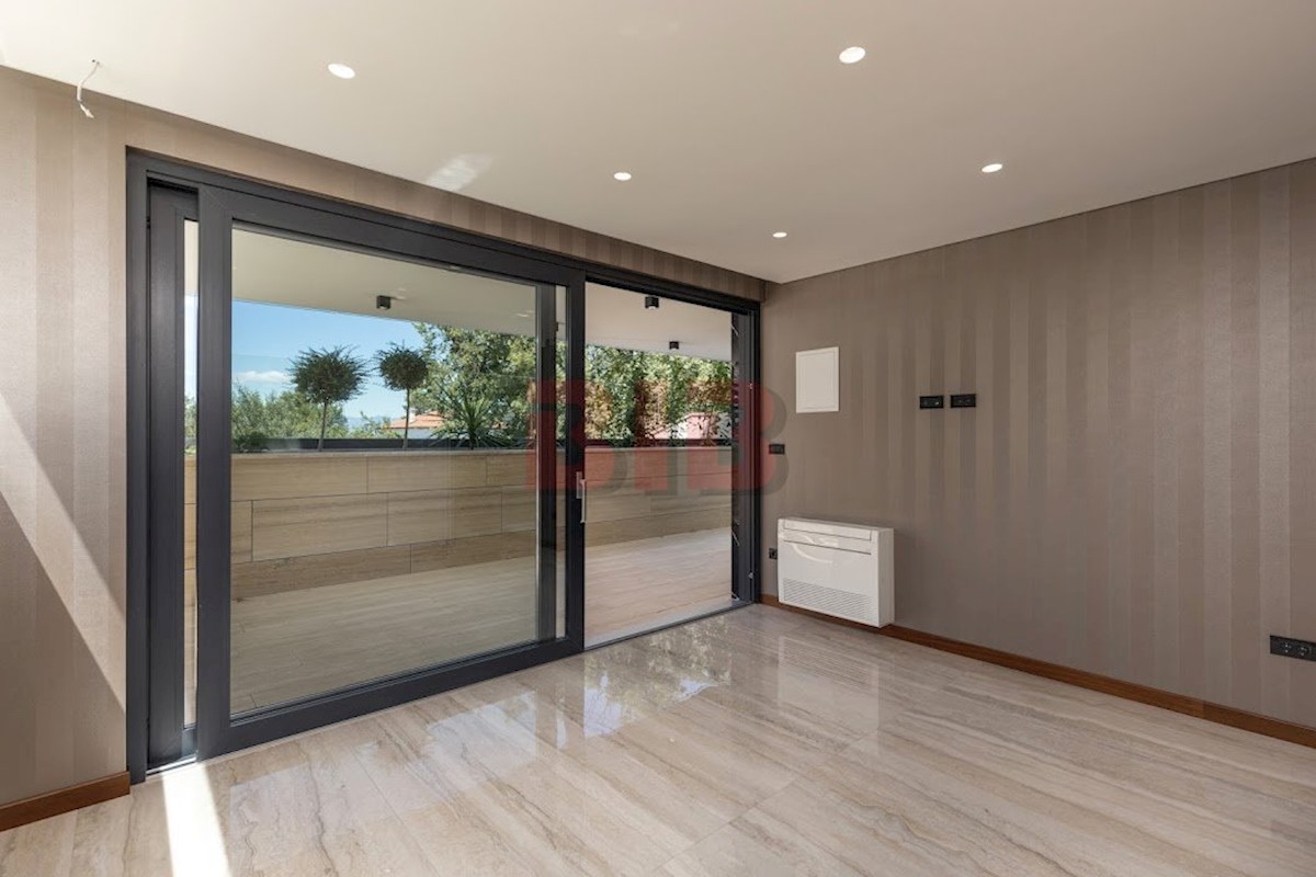 Apartma Na predaj - PRIMORSKO-GORANSKA  KRK 