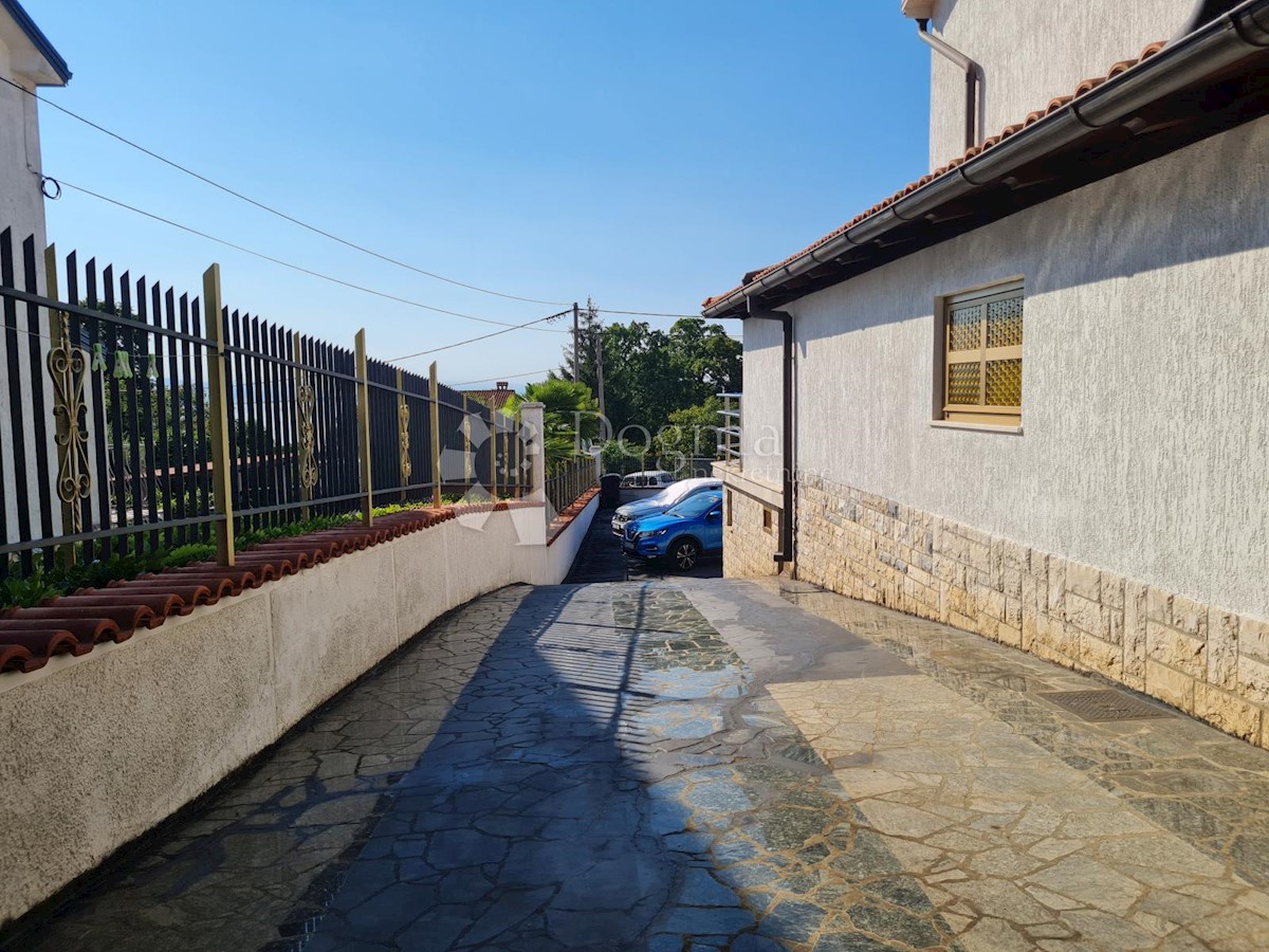 Hiša Na predaj - PRIMORSKO-GORANSKA  OPATIJA 