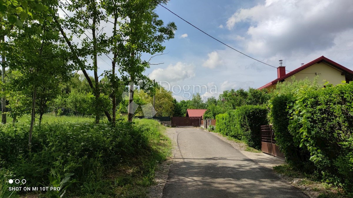 Terreno In vendita - PRIMORSKO-GORANSKA  FUŽINE 