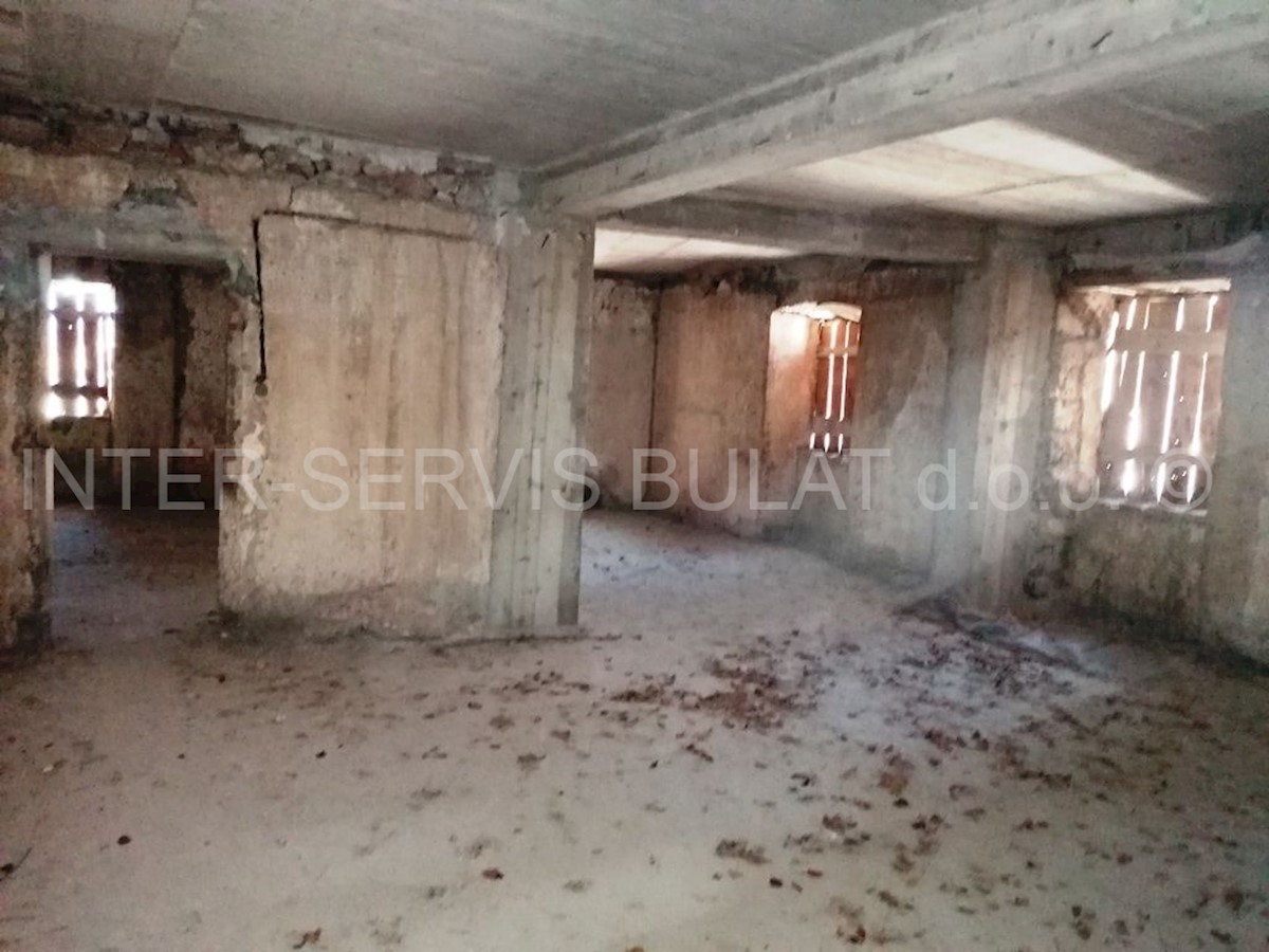 Dom Na predaj - šibensko-kninska Drniš - foto 2/13