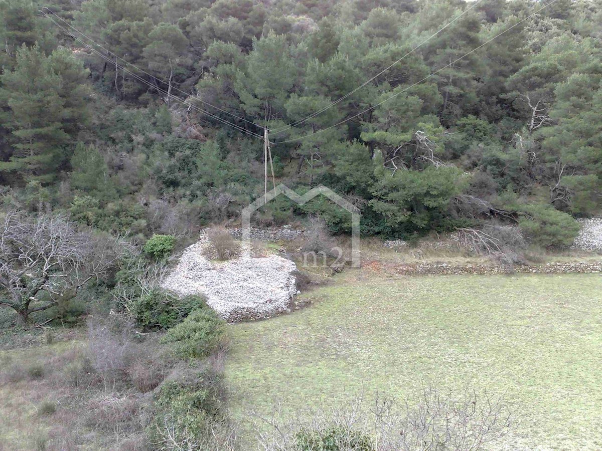 Land For sale - SPLITSKO-DALMATINSKA  BRAČ 