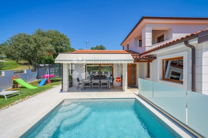 Dom na predaj 203 m² – Novigrad
