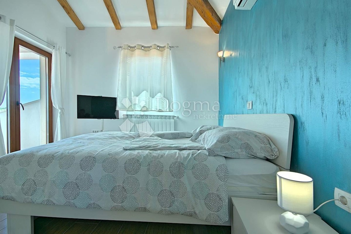 House For sale - ISTARSKA NOVIGRAD
