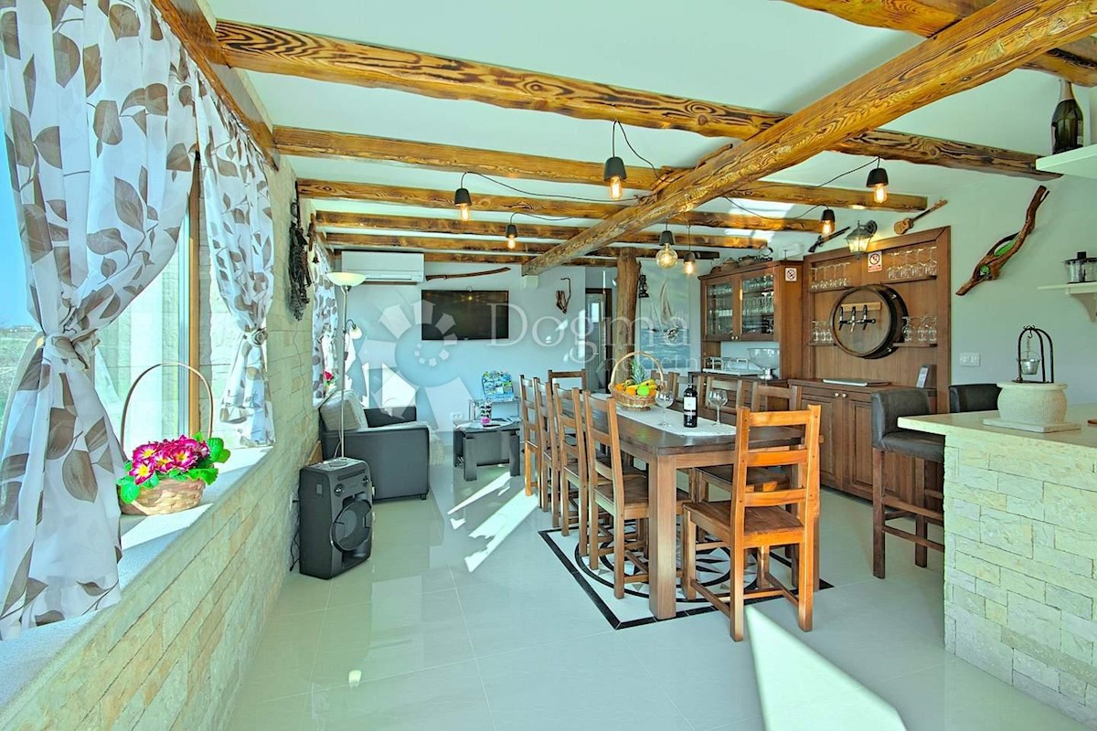 House For sale - ISTARSKA NOVIGRAD